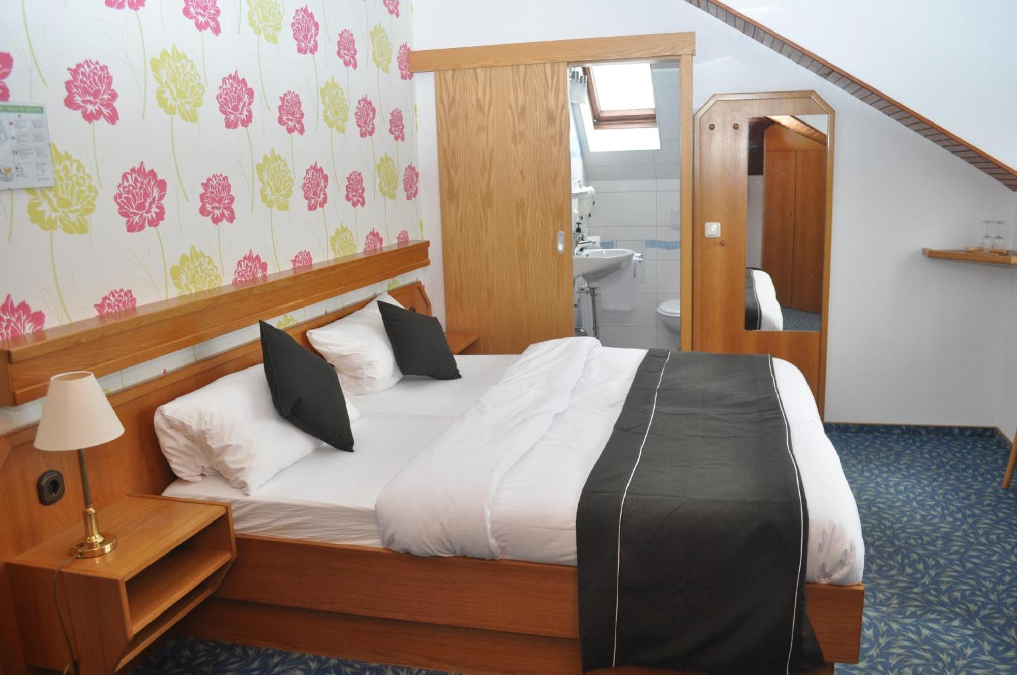 Hotel Kuehns Muehle โอสตริช-วินเคิล ภายนอก รูปภาพ